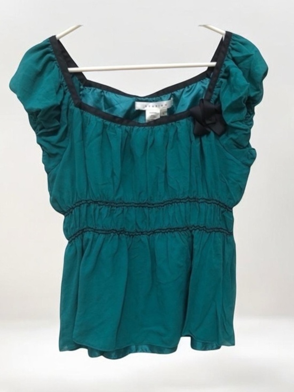 Studio M green 100% silk Blouse,top size Large